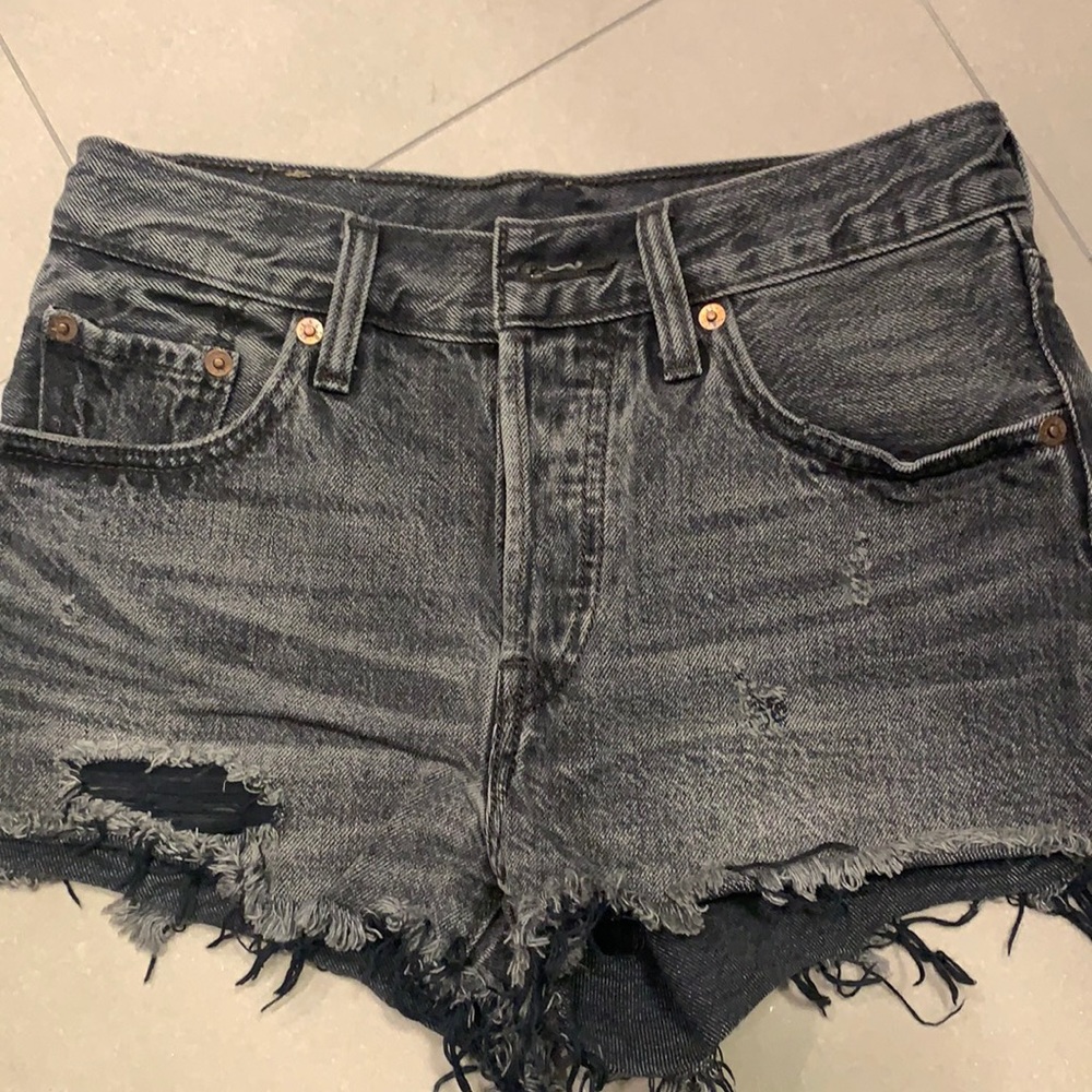 levi’s denim shorts, great quality never worn!